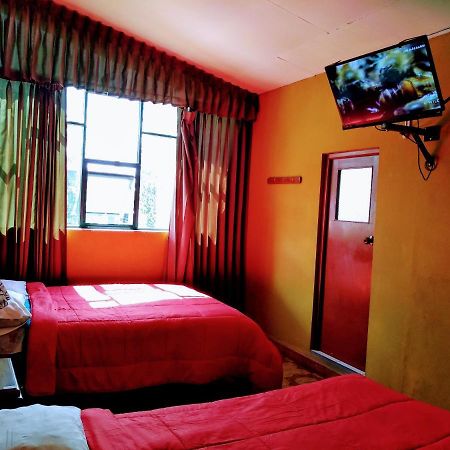Casa Blanca Hospedaje Huamancaca エクステリア 写真