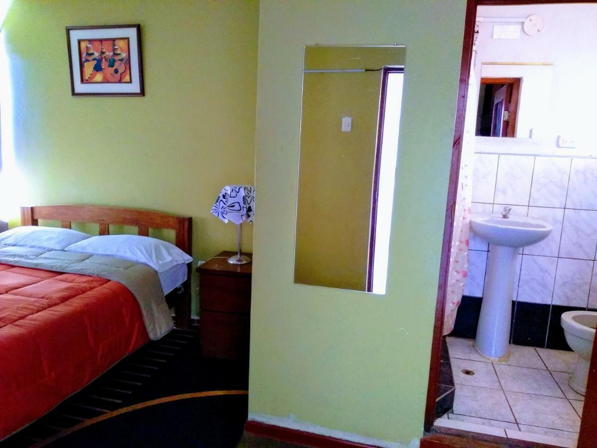 Casa Blanca Hospedaje Huamancaca 部屋 写真