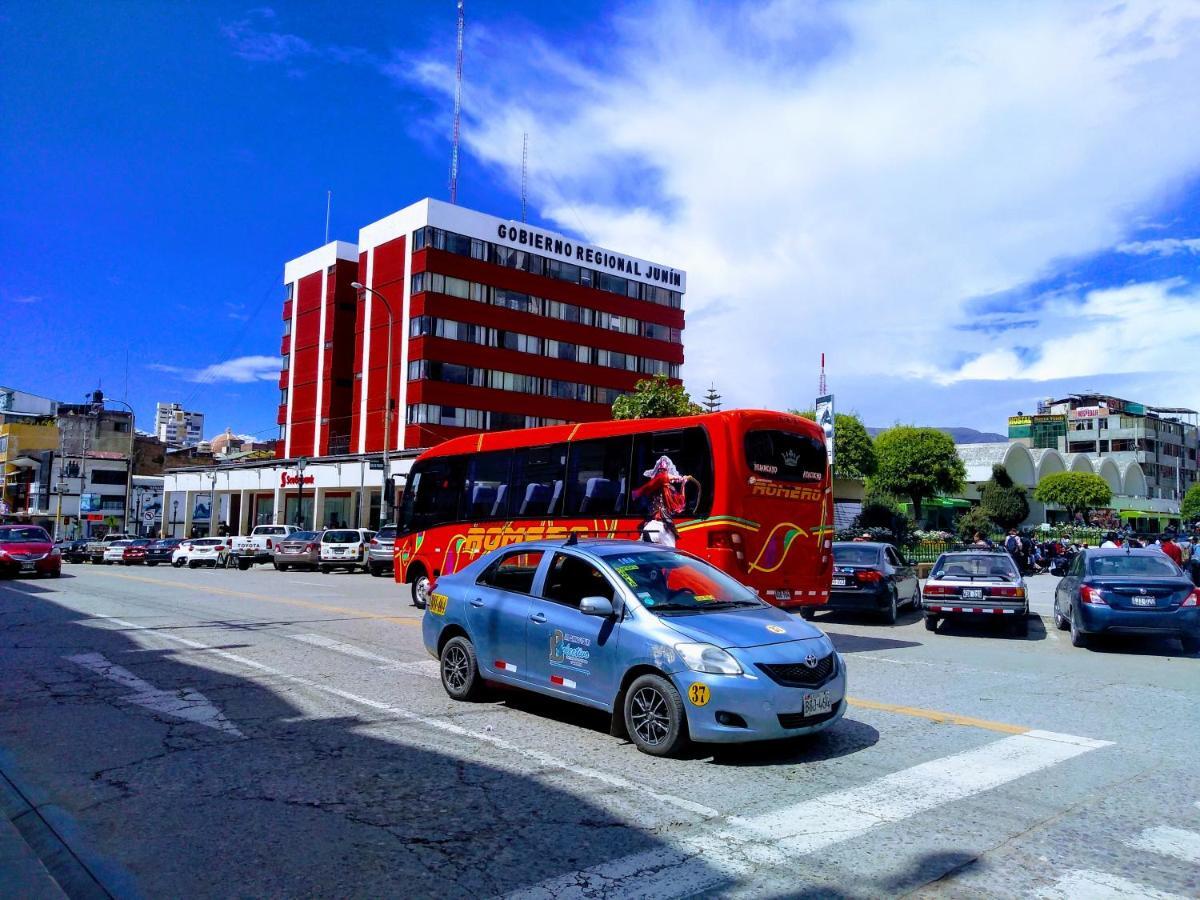 Casa Blanca Hospedaje Huamancaca エクステリア 写真